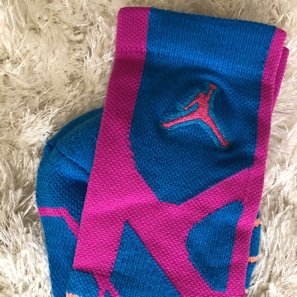 pink jordan socks